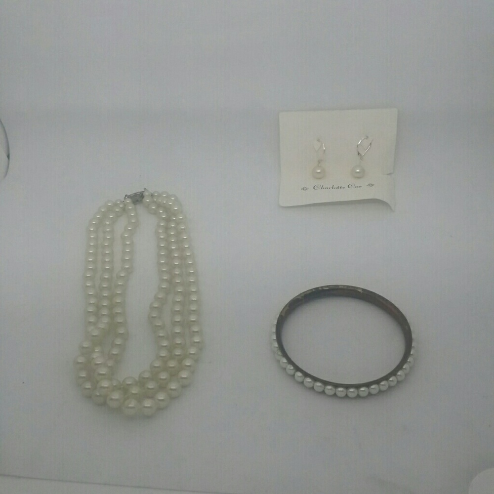 Faux-Pearl 3 Piece Jewelry Bundle